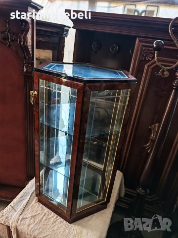 Шестоъгълна витринка