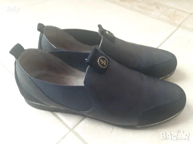 Продавам  3  чифта обувки , снимка 5 - Дамски ежедневни обувки - 50041864