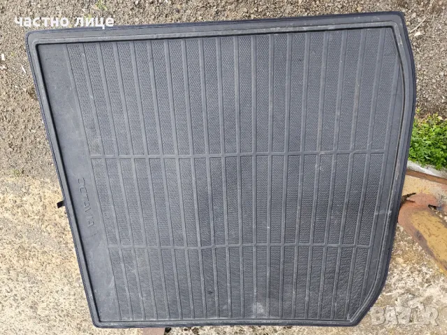 Стелка за багажник Шкода shkoda Octavia , снимка 2 - Аксесоари и консумативи - 49621625