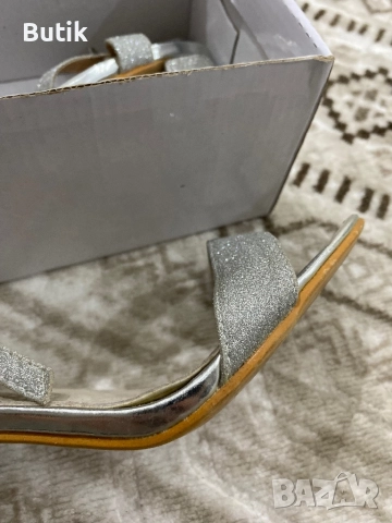 Дамски токчета, снимка 5 - Дамски обувки на ток - 52335651