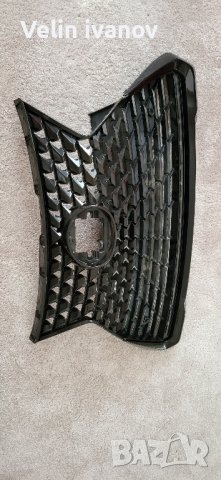 решетка в предна броня за Lexus UX, снимка 2 - Части - 42214301