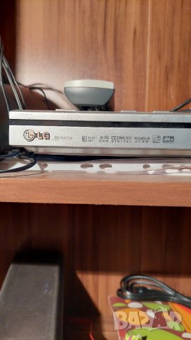 Двд LG DVX 9700 с дистанционно, снимка 2 - Плейъри, домашно кино, прожектори - 42308767