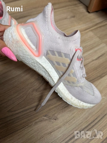 Оригинални маратонки adidas (WMNS) adidas UltraBoost! 36 н, снимка 6 - Маратонки - 53660123