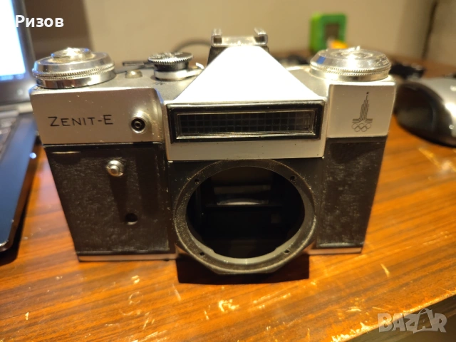 Фотоапарат Зенит