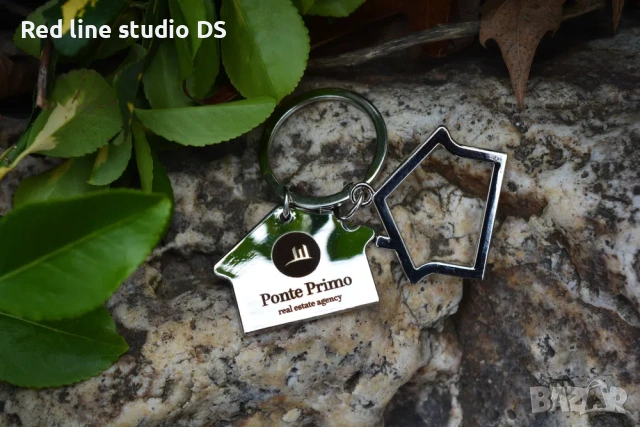 Лазерно гравиран персонализиран ключодържател къщичка, снимка 3 - Арт сувенири - 53812360