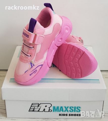 Красиви момичешки маратонки с лепенка олекотен модел