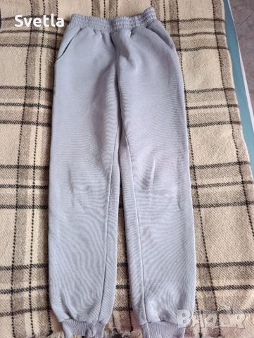 Дрехи, снимка 2 - Дънки - 53821887