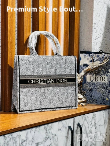 чанти Christian Dior , снимка 2 - Чанти - 53857426