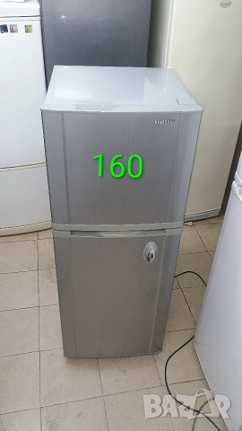 Хладилник Samsung с горен фризер