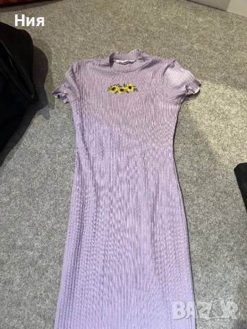 Дълга лилава рокля, снимка 2 - Детски рокли и поли - 51743568