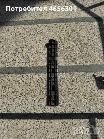 Дясна предна пластмаса от вътре на праг десен на Audi Ауди A8 H4 D4 само за 20лв. 4h0863766