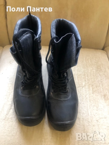 Обувки за работа и ежедневие