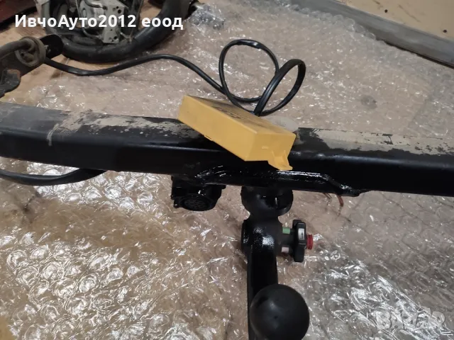 Теглич оригинален Volkswagen Tiguan , снимка 5 - Части - 48667860