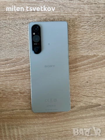 SONY Xperia 1 V, Зарядно, 2 калъфа и протектори, снимка 8 - Sony - 53064803