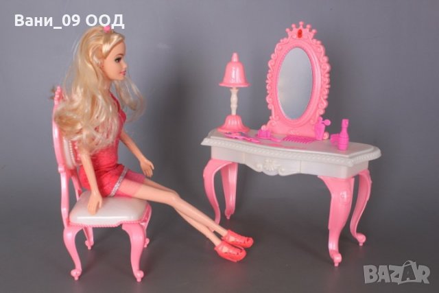 Кукла Барби с гардероб, тоалетка и аксесоари, снимка 4 - Кукли - 34646017
