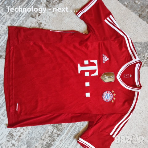 Оригинална тениска Bayern Munich 2014/15–ROBBEN10–FIFA World Champions