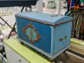 Стар сандък изработен от Дърво и бронз , снимка 1
