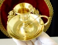 Бронзов свещник с дръжка 380 гр.,барок. , снимка 3
