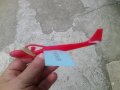 Стар български модел на самолет който се запуска с ластик и лети Млад техник, снимка 1 - Други ценни предмети - 41447915