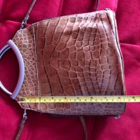 Чанта от естествена кожа, крокодилски принт, снимка 13 - Чанти - 41620318