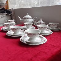 Разкошен порцеланов сервиз за чай -Полша- пълен комплект, снимка 2 - Антикварни и старинни предмети - 35882439
