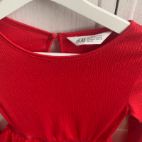 Ту-ту пурпурно червена рокля H&M 9-10 години, снимка 5 - Детски рокли и поли - 44714042