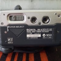 Sony DCR-PC110E, снимка 9 - Камери - 41102916