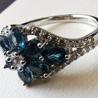 Елегантен сребърен 925 пръстен с родиево покритие и Натурални London Blue Топази и Циркони!, снимка 3 - Пръстени - 42381089