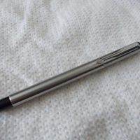 Стара химикалка Parker Vector UK, снимка 1 - Колекции - 36481507