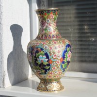 Стара китайска ваза - бронз с емайл , снимка 1 - Вази - 35750323