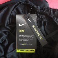 Nike Нови оригинални шорти, къси панталонки в черно, снимка 14 - Къси панталони и бермуди - 41586906