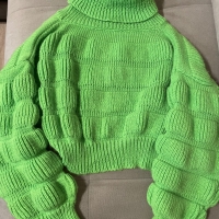 Свеж зелен пуловер one size размер , снимка 1 - Блузи с дълъг ръкав и пуловери - 36046439