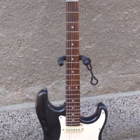 Китара модел Fender Stratocaster , снимка 1 - Китари - 41697525