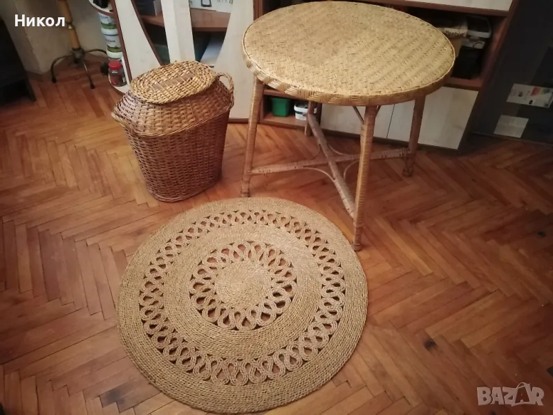 Плетени ратанова маса и рогозка, снимка 1