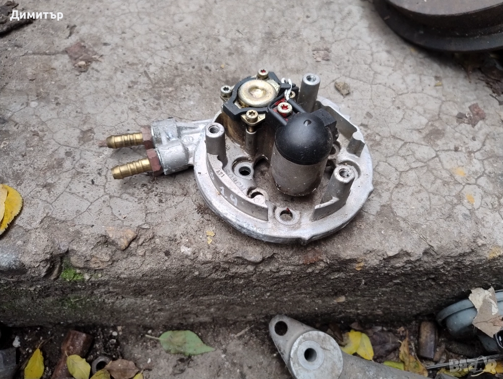 Моно Инжекцион Горна Част + Дюза За Фолксваген Пасат Б3 1.8Моно 1992г / VW Passat B3 1.8Mi 1992y, снимка 1