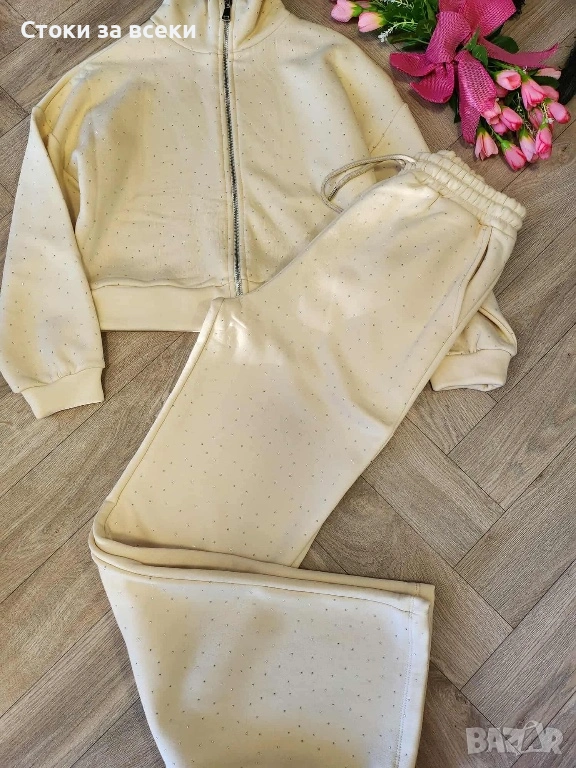 Дамски ватирани екипи , снимка 1