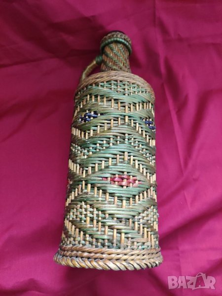 Продавам малка плетена дамаджана, снимка 1