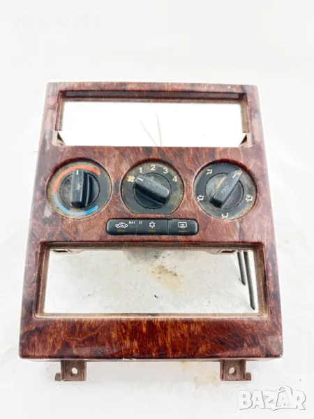 Махагонова Централна Конзола за Опел Астра Г с Управление за Климатик, 90 559 839, снимка 1