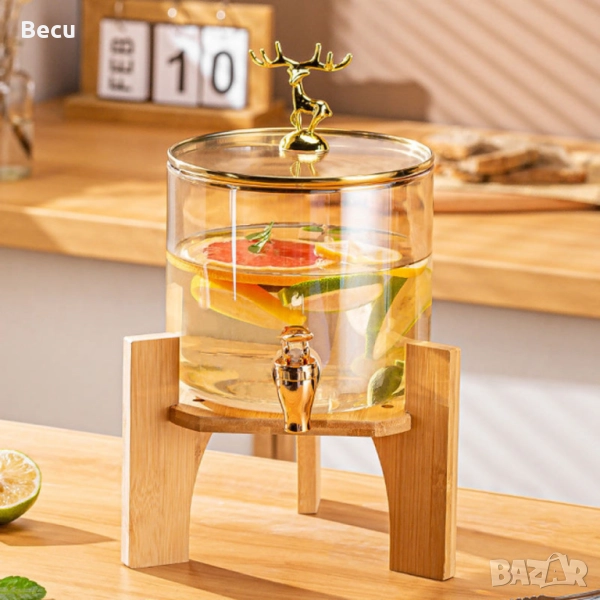Голям диспенсър за напитки 8L с дървена стойка и златист кран, снимка 1