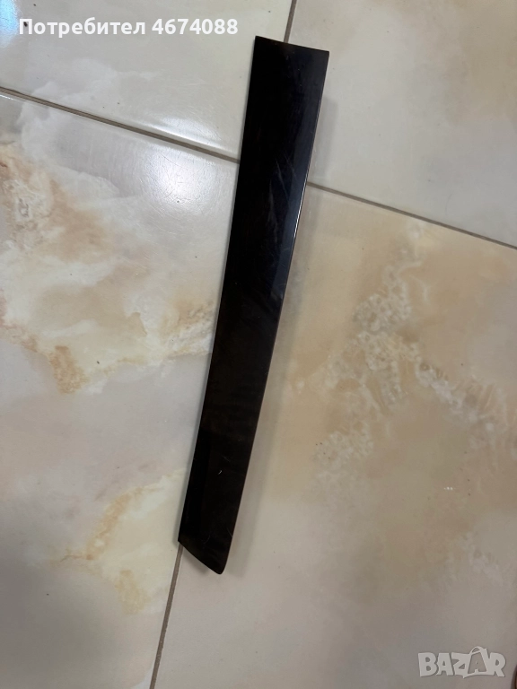 Вътрешна лайсна на задна дясна на Ауди Audi A8 D4 4H само за 50лв. 4H0867420, снимка 1