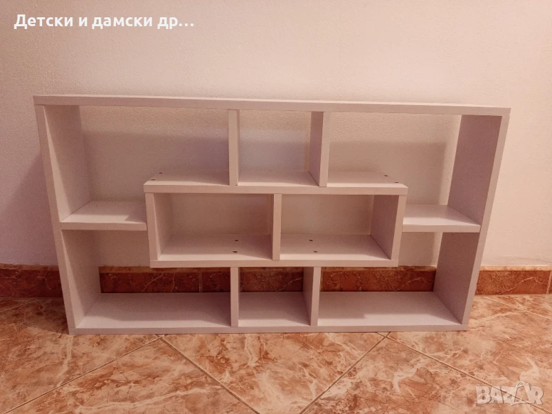 Бяла дървена етажерка за стена , снимка 1