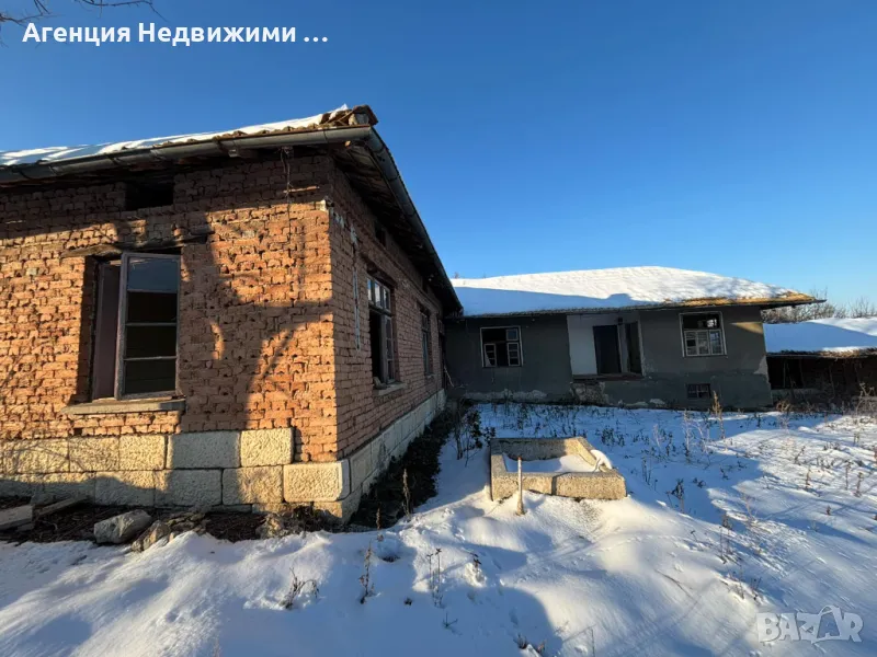 Едноетажна къща в с. Балкански, снимка 1