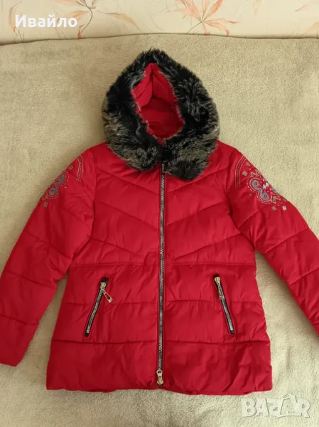 Дамско пухено зимно яке с качулка, снимка 1