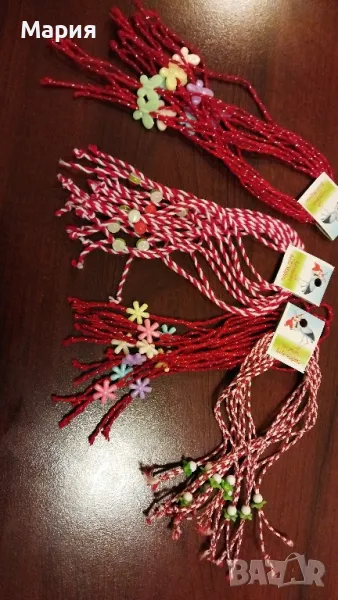 Мартеници 10 бр във връзка различни модели , снимка 1