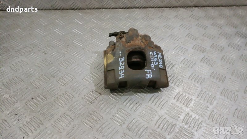 Спирачен апарат Mercedes ML270 CDI w163 2001г.(преден десен), снимка 1