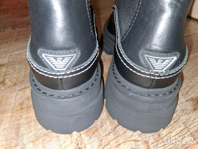  н.37 боти Armani, снимка 11 - Дамски боти - 53265662