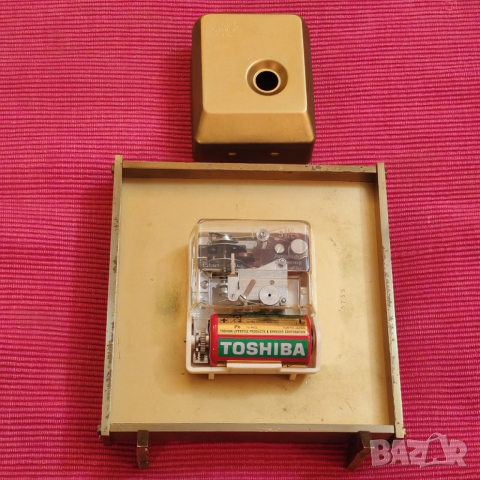 Винтидж настолен часовник JUNGHANS, Германия. , снимка 8 - Стенни часовници - 52525095