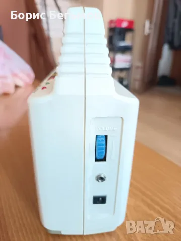 Винтидж касетофон Youthtronics Boom Box Cassette Player & Recorder, снимка 2 - Други - 49959366