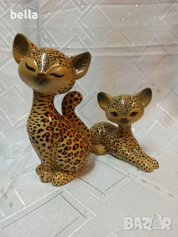 2 уникално красиви порцеланови фигури на Goebel- Kitti de luxe -Leopard в отличен колекционерски вид