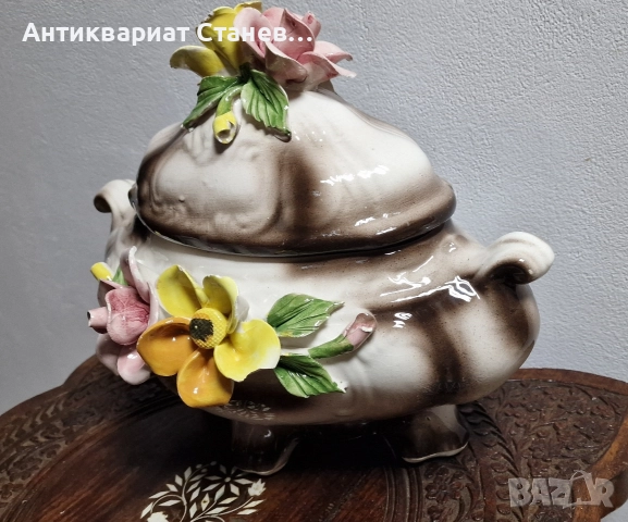 Прекрасен супник с 3д цветя в стил Басано Италия , снимка 6 - Съдове за готвене - 52869440